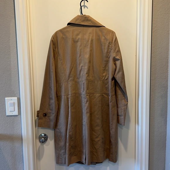 Kenneth Cole Trench Coat - Picture 5 of 5